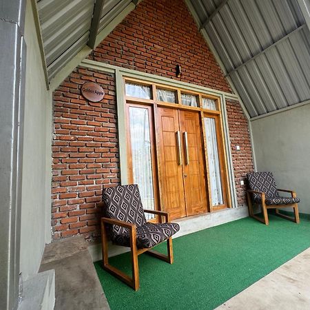 Steps Garden Resort Negombo Exterior photo