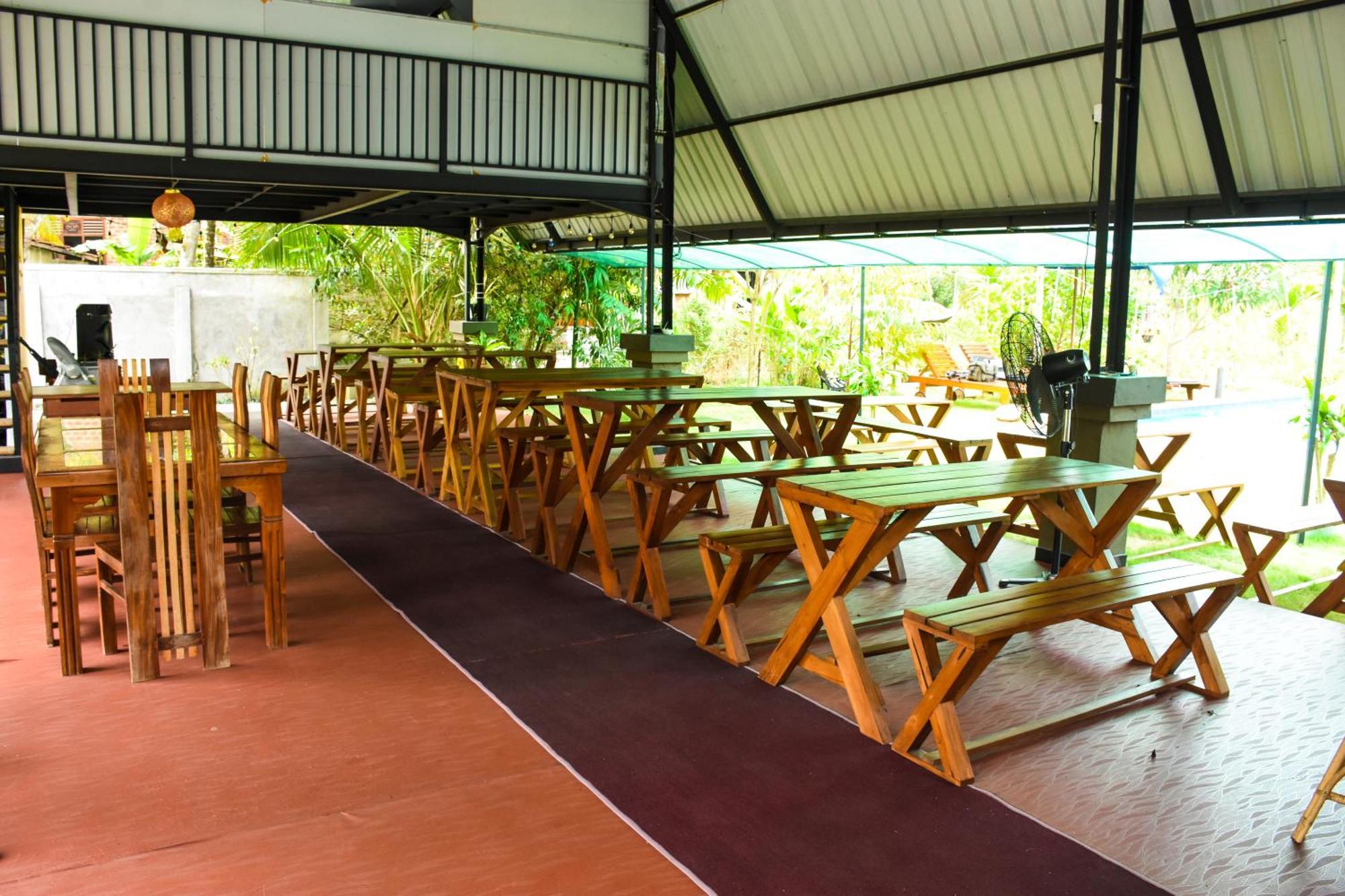 Steps Garden Resort Negombo Exterior photo