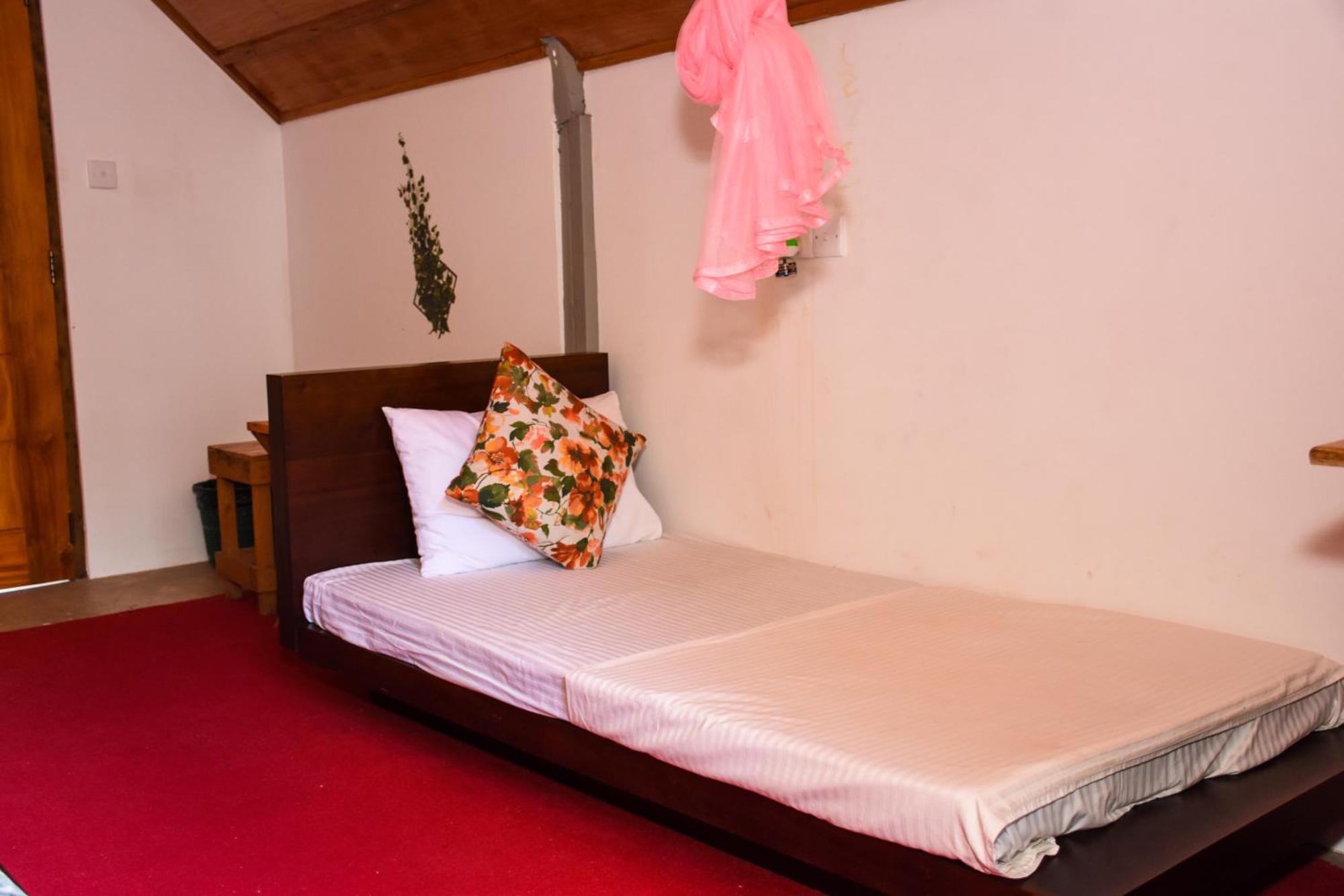 Steps Garden Resort Negombo Exterior photo