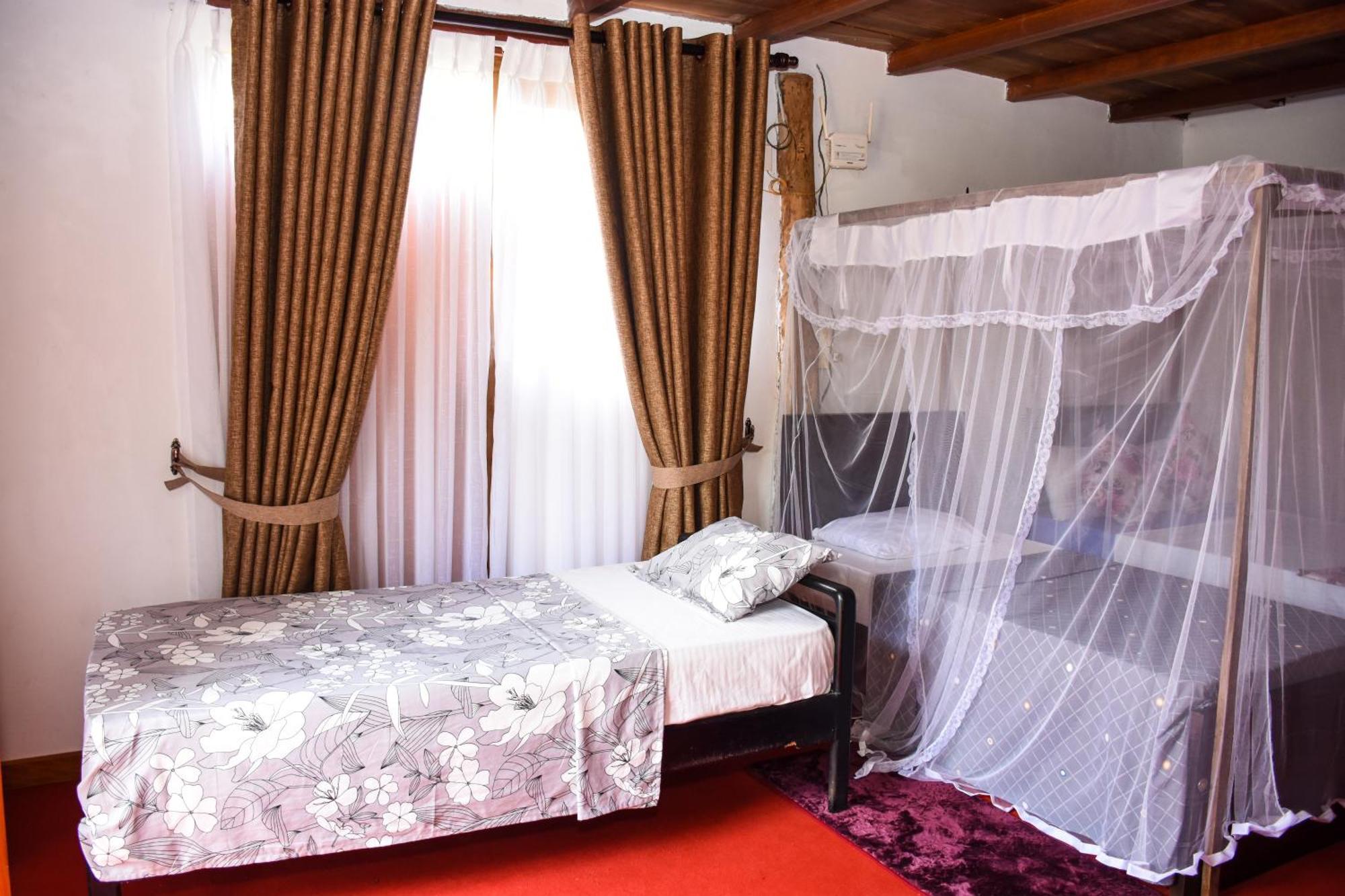 Steps Garden Resort Negombo Exterior photo