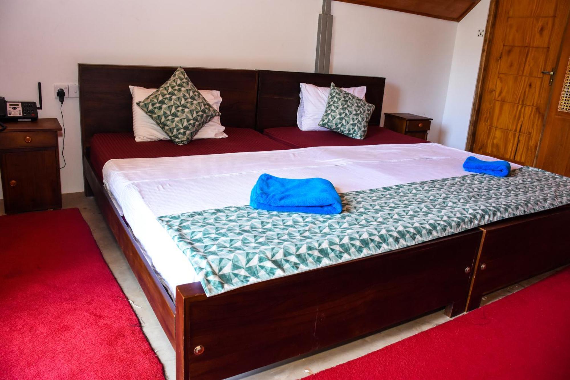 Steps Garden Resort Negombo Exterior photo