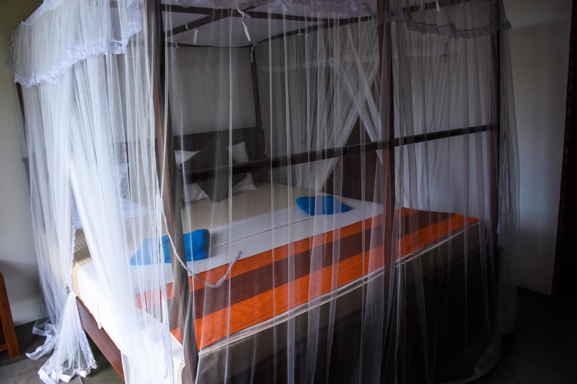 Steps Garden Resort Negombo Exterior photo