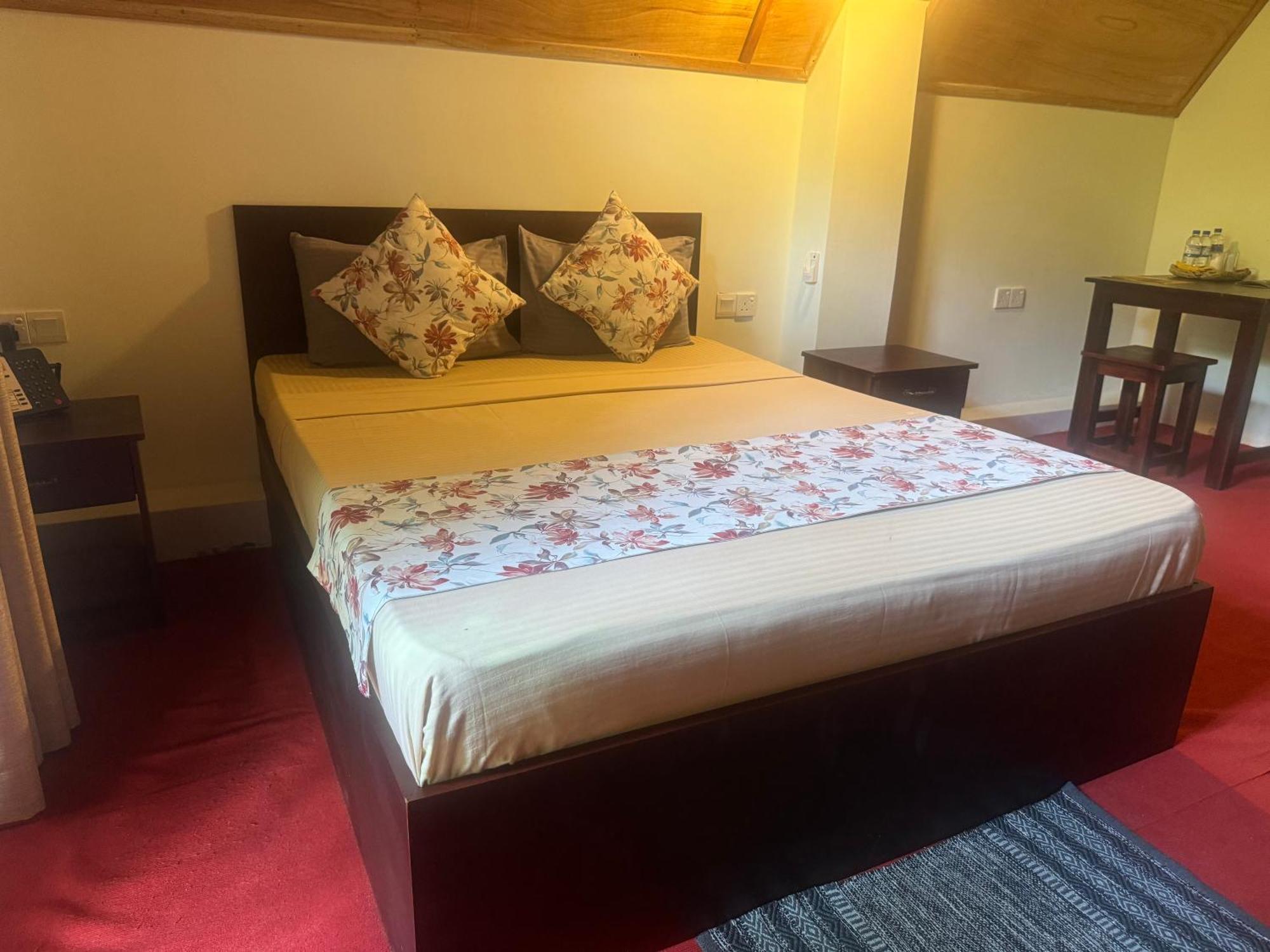 Steps Garden Resort Negombo Exterior photo