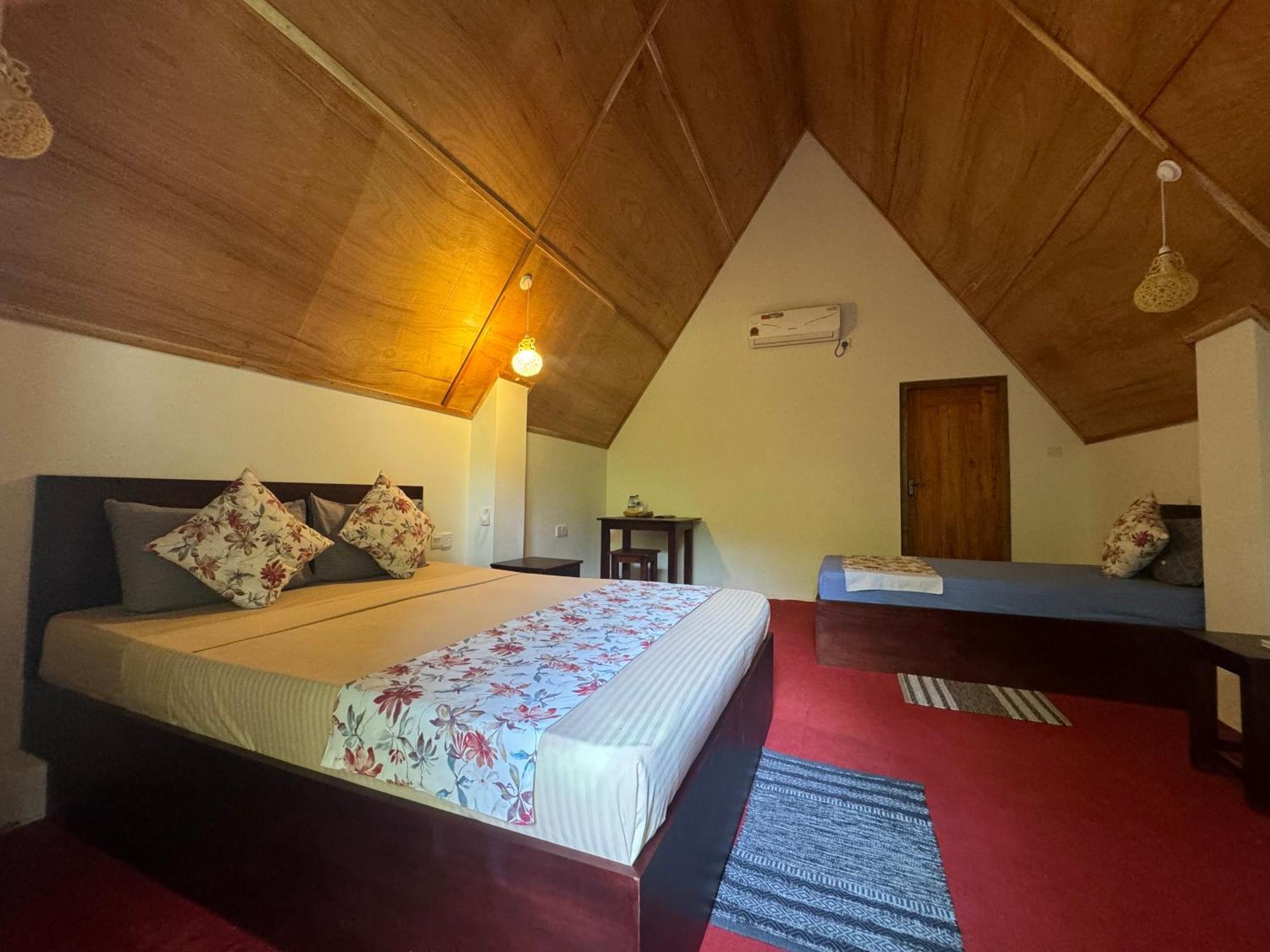 Steps Garden Resort Negombo Exterior photo