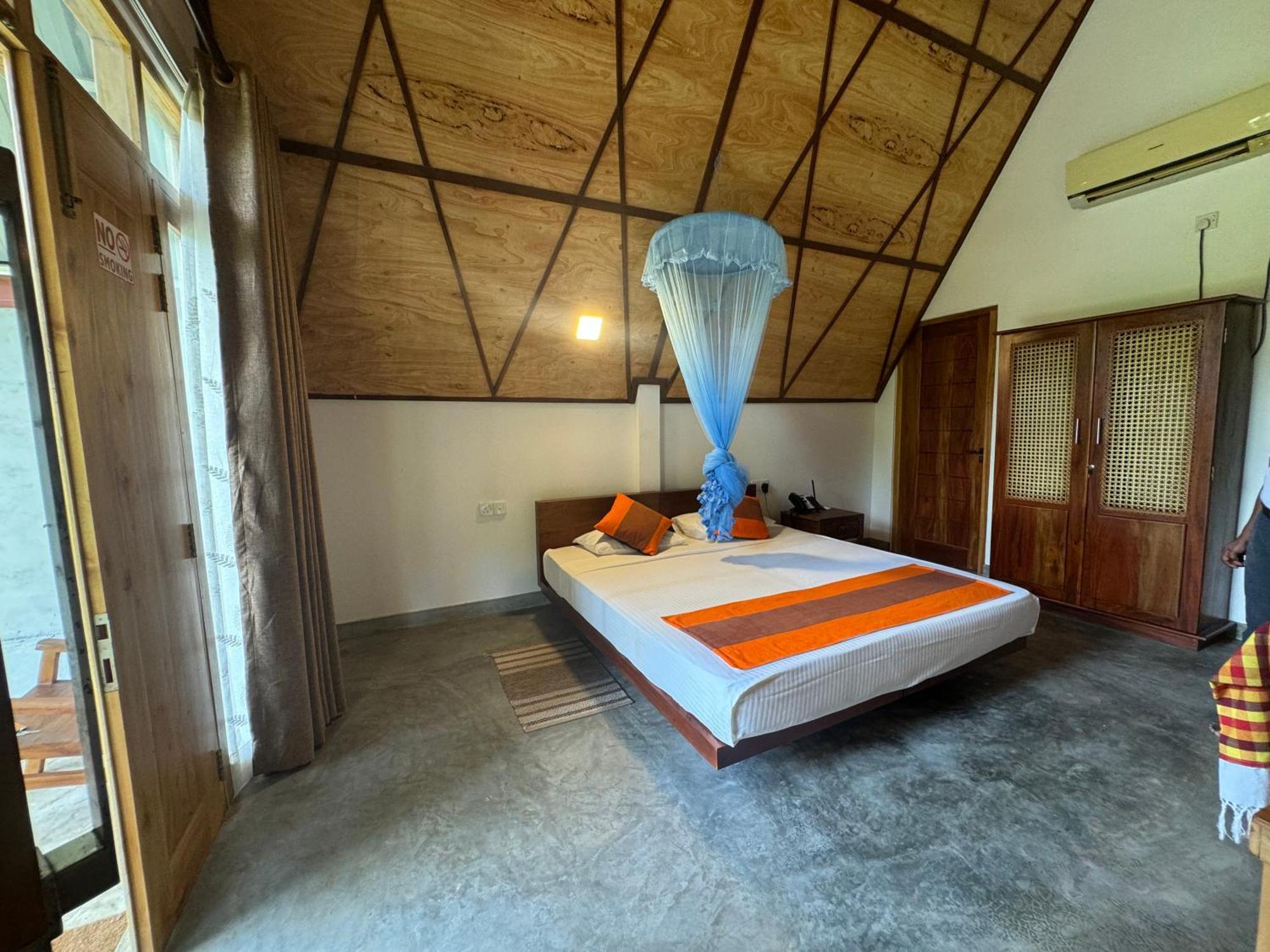 Steps Garden Resort Negombo Exterior photo