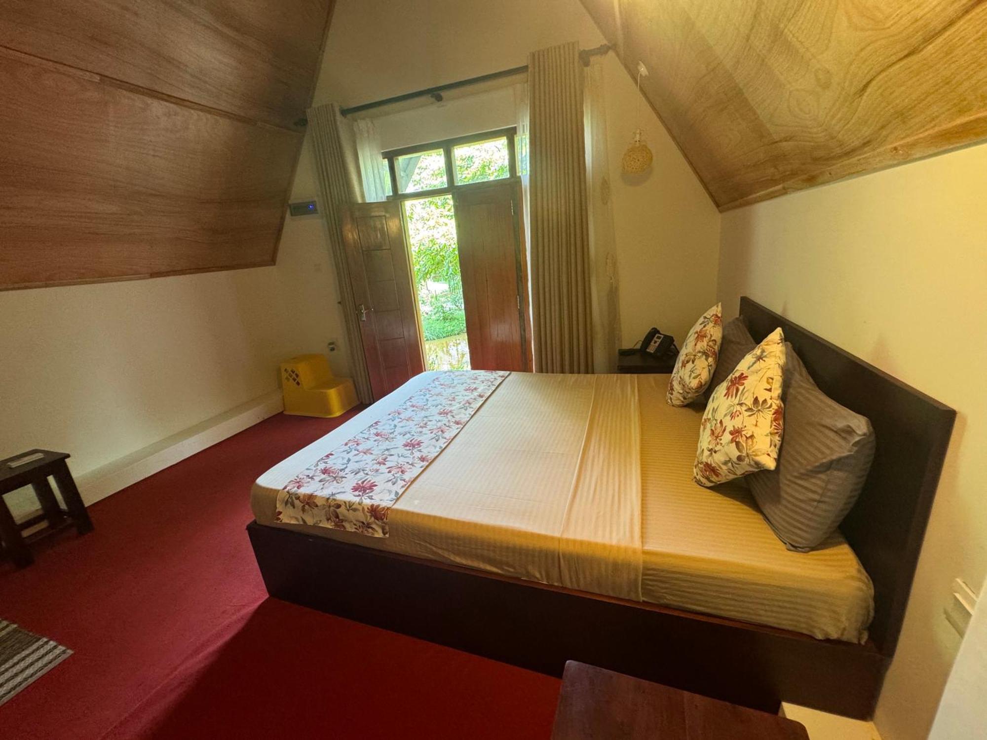 Steps Garden Resort Negombo Exterior photo