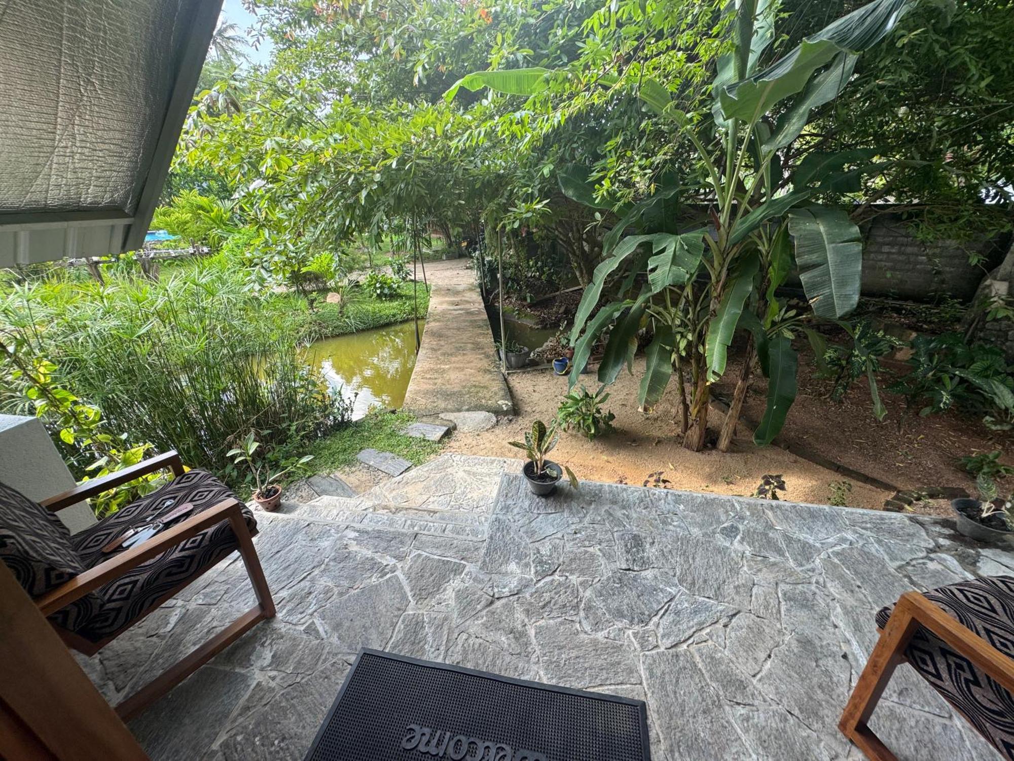Steps Garden Resort Negombo Exterior photo